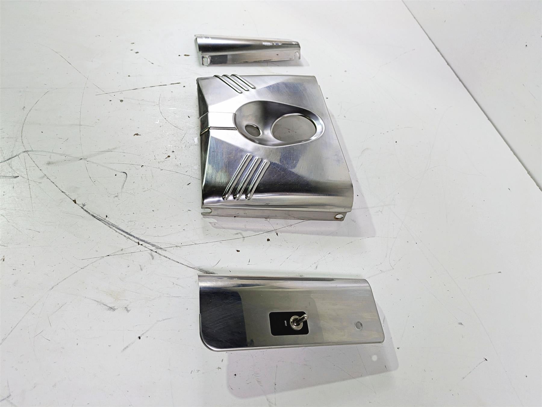 1992 Harley FLSTC Softail Heritage Headlight Head Light Cover Set 67808-86 {{ shop.shopifyCountryName }} - Mototech271