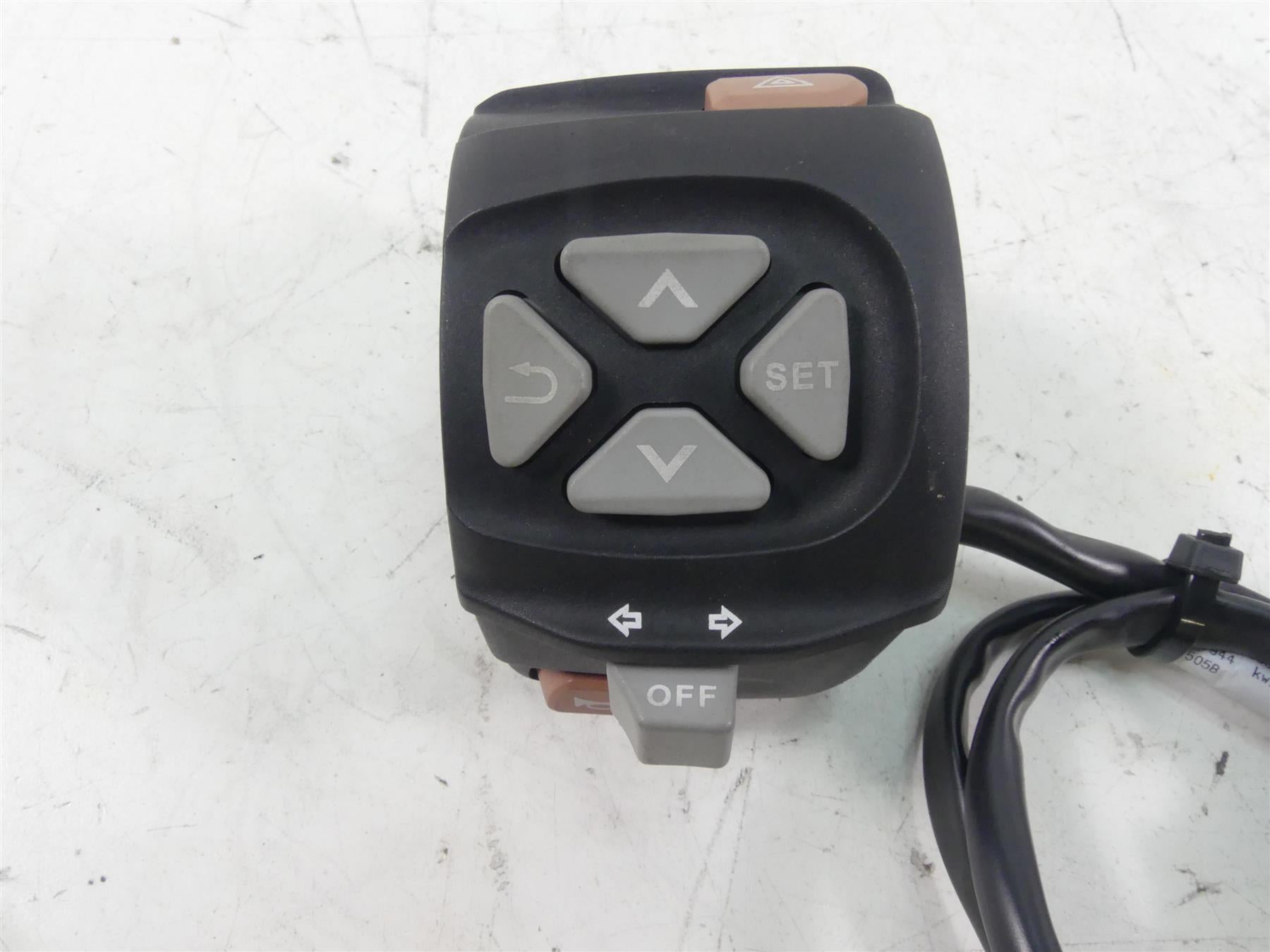 2015 KTM 1290R Super Duke Left Hand Turn Signal Light Control Switch 60311070100 {{ shop.shopifyCountryName }} - Mototech271