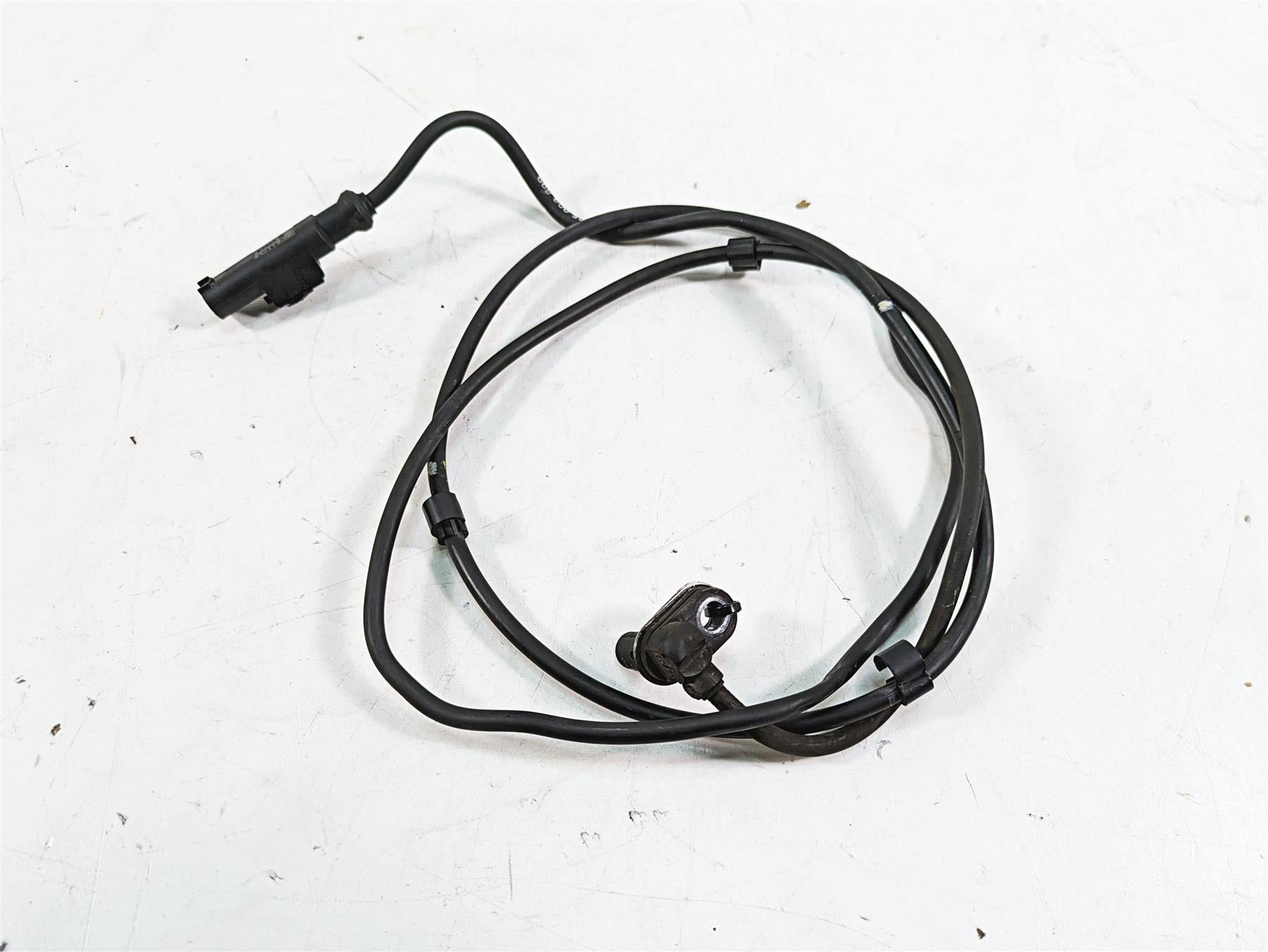 2016 Ducati Panigale 1299 S Rear Abs Brake Wheel Speed Sensor 55212111B {{ shop.shopifyCountryName }} - Mototech271