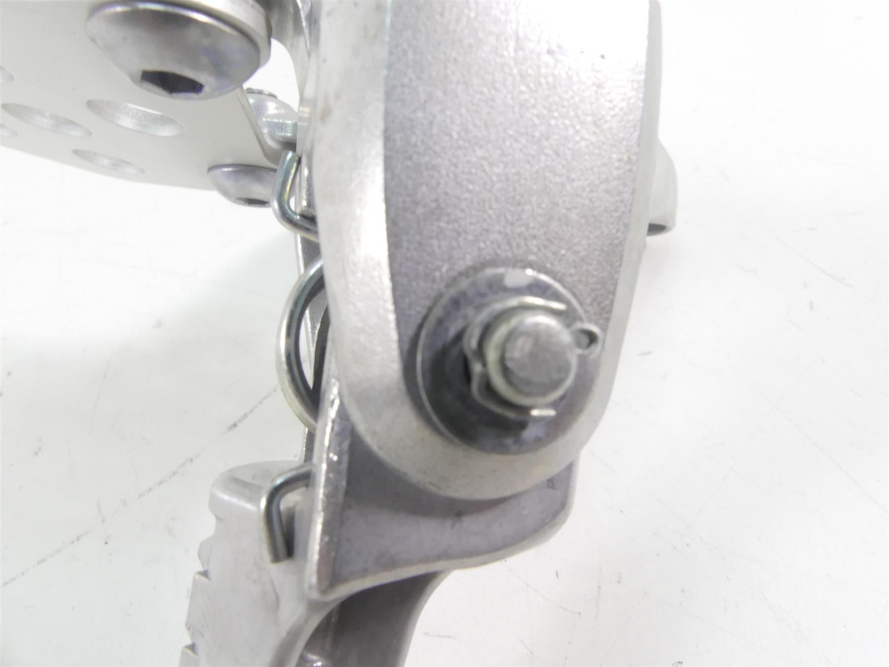 2021 Honda CBR600RR Front Left Rider Driver Footpeg Foot Peg 50700-MFJ-D00 {{ shop.shopifyCountryName }} - Mototech271