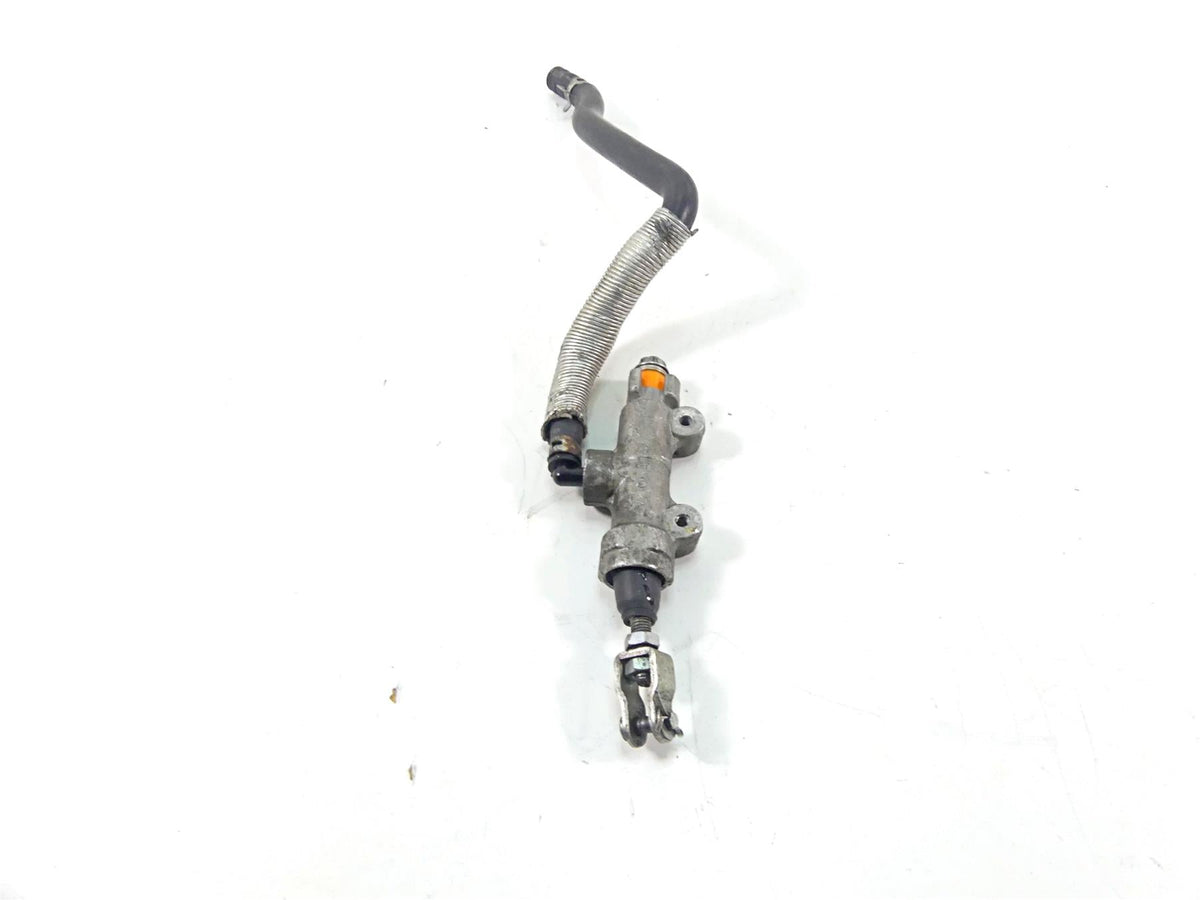 2008 Suzuki M109R VZR1800 Rear Brake Master Cylinder 69600-48G00 {{ shop.shopifyCountryName }} - Mototech271