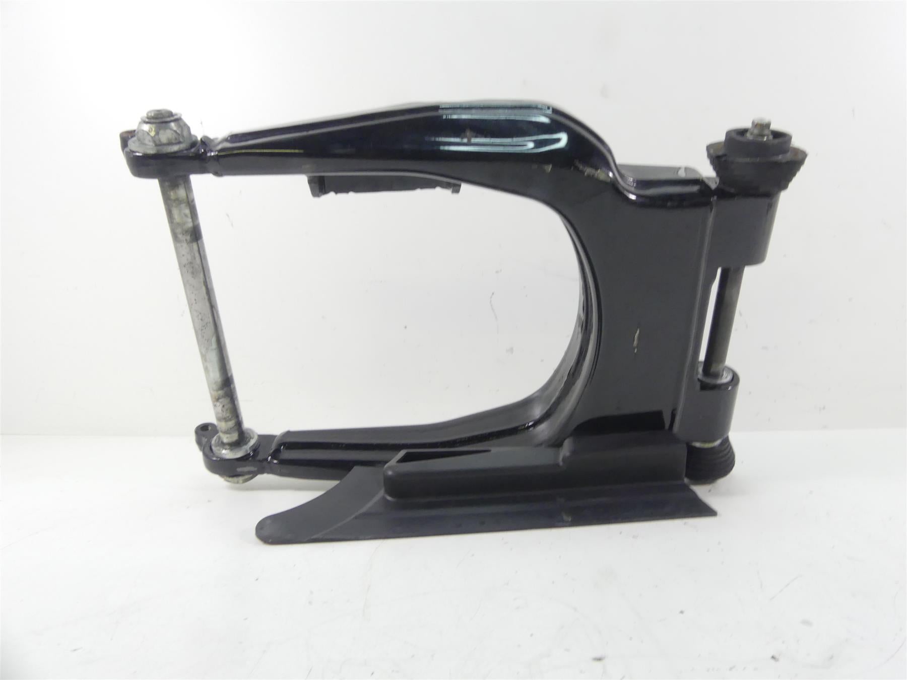 2013 Harley Touring FLHX Street Glide Rear Swingarm Swing Arm + Axle 47549-09A {{ shop.shopifyCountryName }} - Mototech271