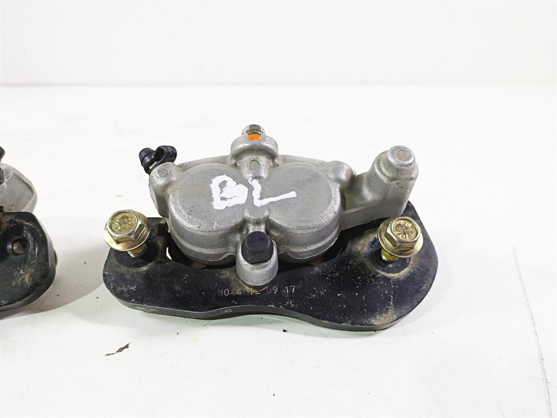 2018 Can Am Maverick X3 XRC Turbo R Rear Brake Caliper Set 705601514 705601515 {{ shop.shopifyCountryName }} - Mototech271