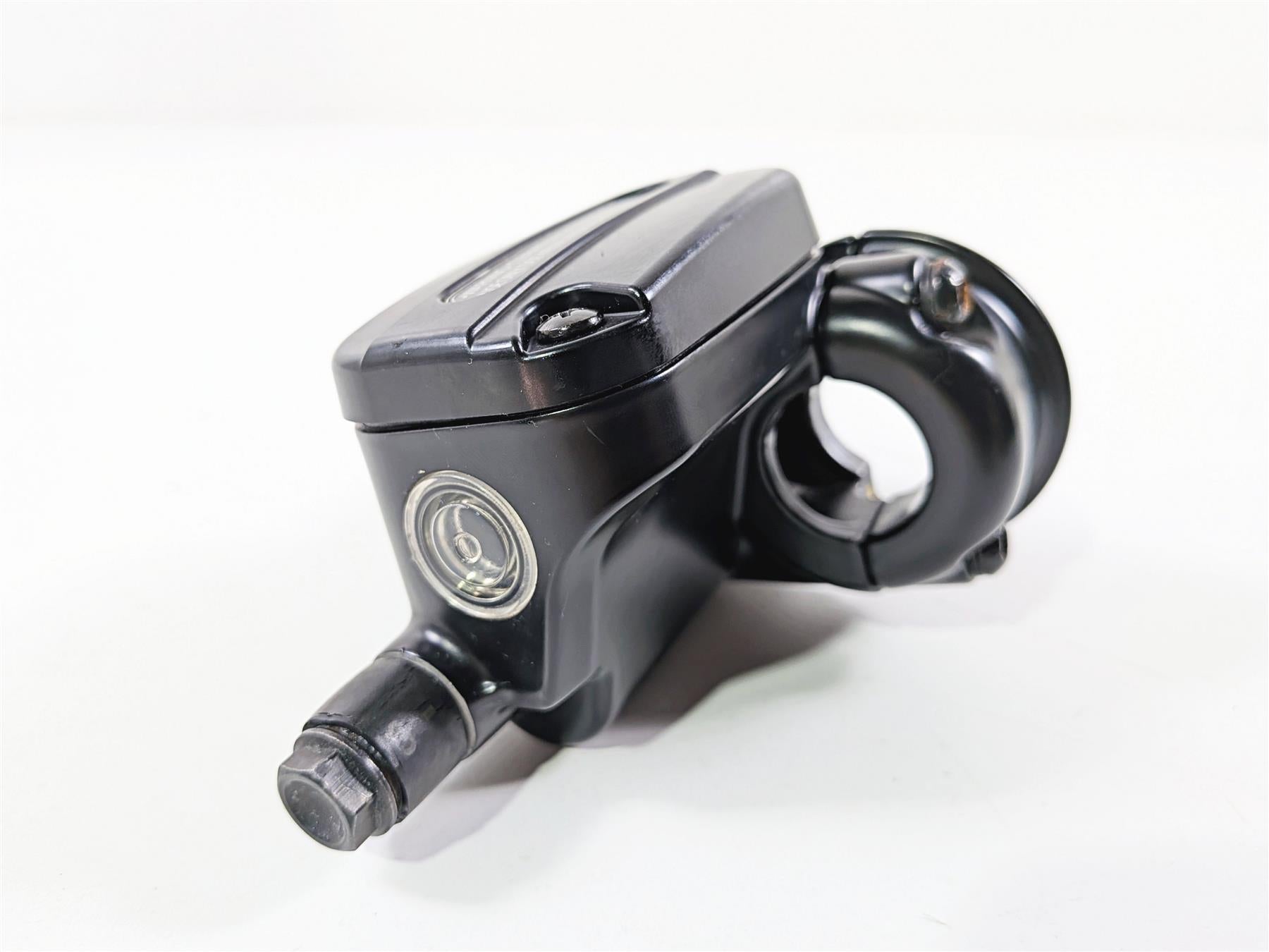 2018 Harley Touring FLHTCU Electra Glide Front Brake Master Cylinder 44551-08F-Mototech271