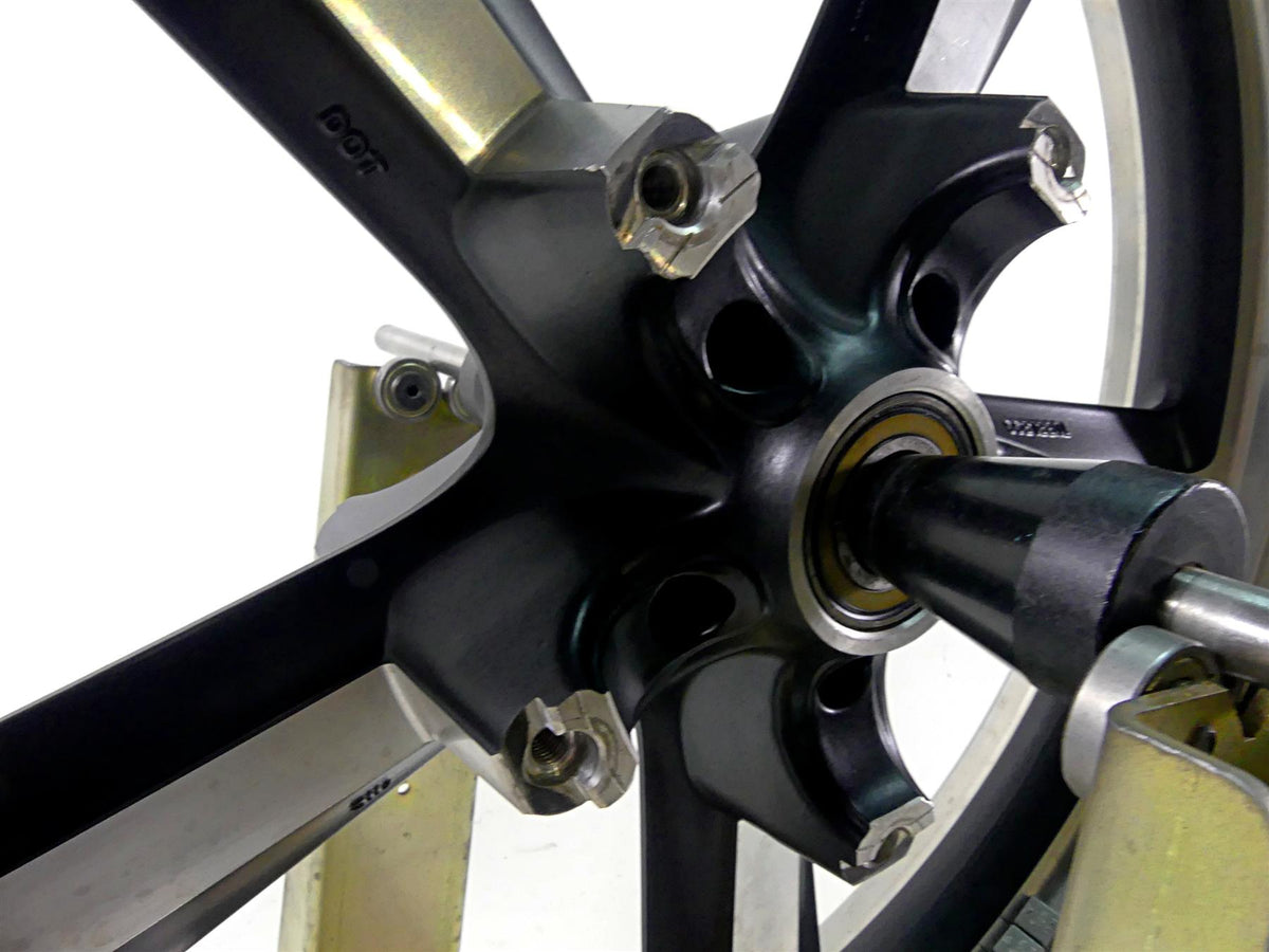 2015 Harley VRSCF Muscle V-Rod Straight Front Wheel Rim 19x3 41670-09 {{ shop.shopifyCountryName }} - Mototech271