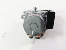Load image into Gallery viewer, 2022 Kawasaki ZR900RS Cafe Abs Brake Pump Unit Pressure Module 16082-0831 | Mototech271
