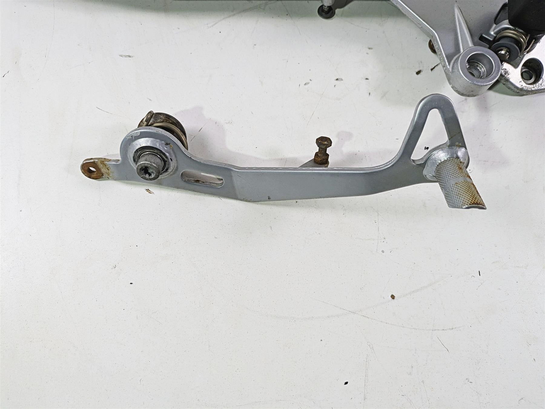 2009 BMW R1200RT K26 Right Footpegs + Bracket & Brake Lever Pedal 46717675290 {{ shop.shopifyCountryName }} - Mototech271
