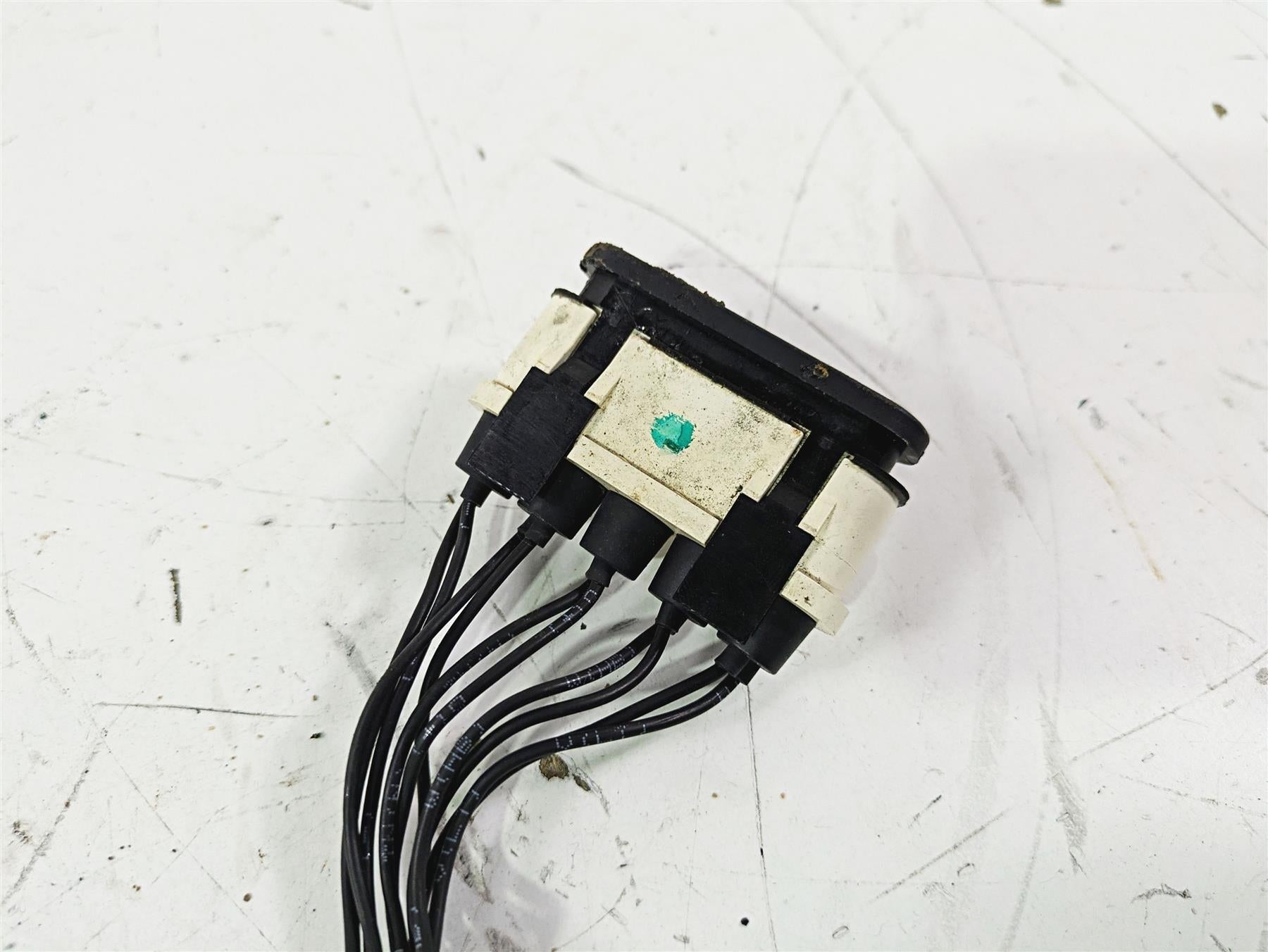 2003 Harley Touring FLHTCUI E-Glide 100th Instrument Indicator Lights 68789-96B {{ shop.shopifyCountryName }} - Mototech271