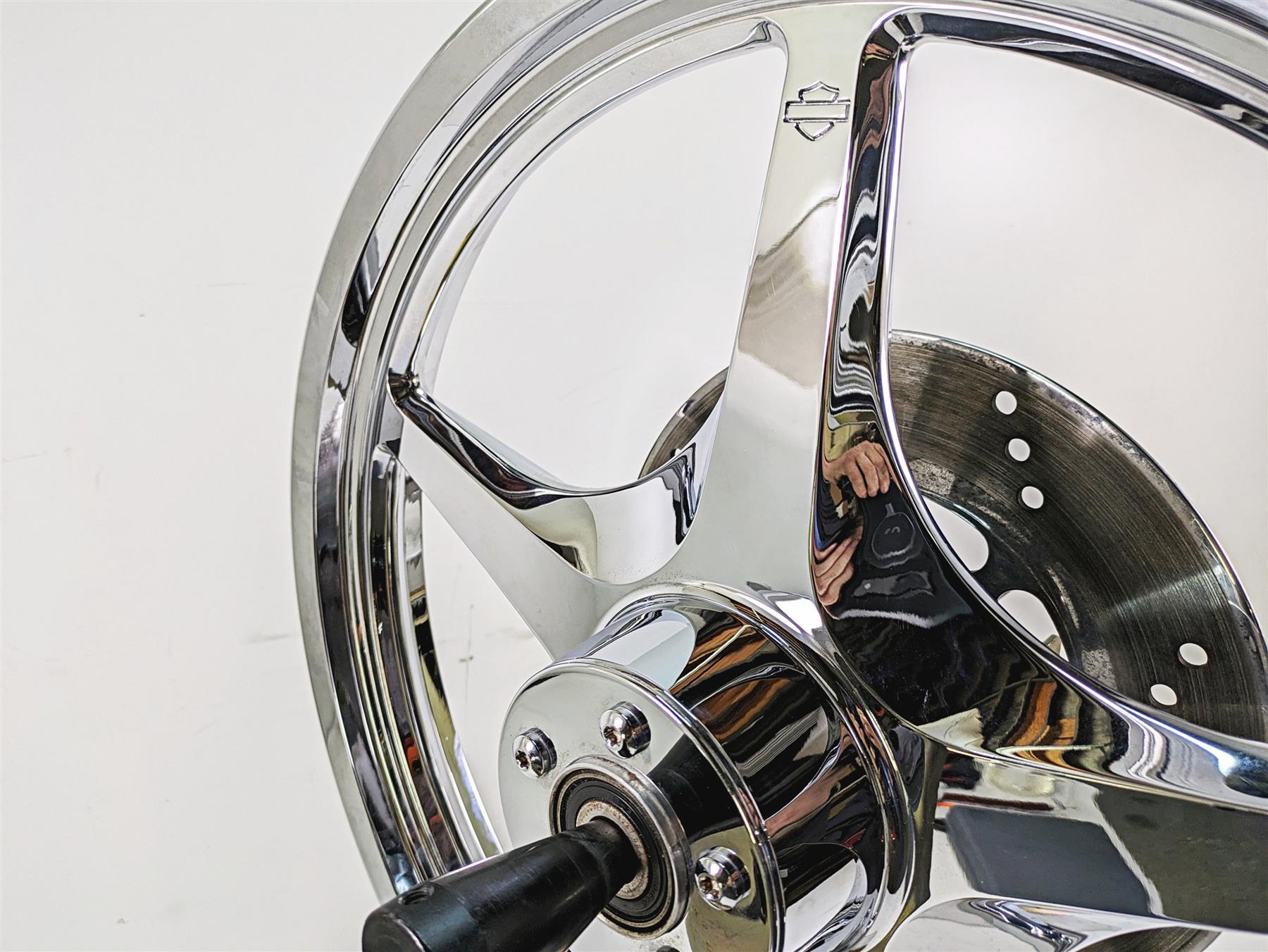 2006 Harley Softail FXSTSI Springer Front Wheel Rim Thunderstar 21x2.15 43975-07 {{ shop.shopifyCountryName }} - Mototech271