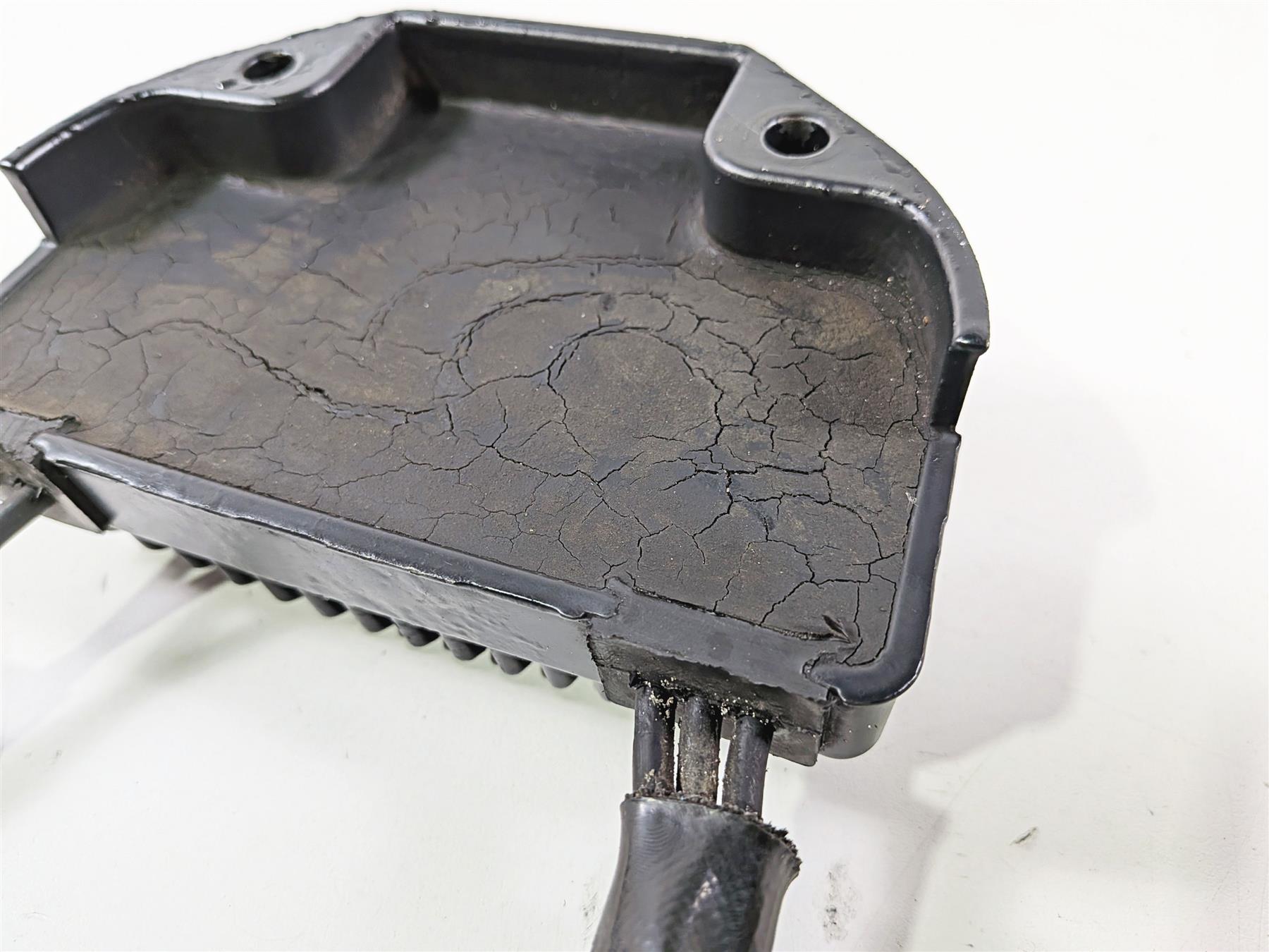 2007 Harley Dyna FXDB Street Bob Rectifier Voltage Regulator 74631-06 {{ shop.shopifyCountryName }} - Mototech271