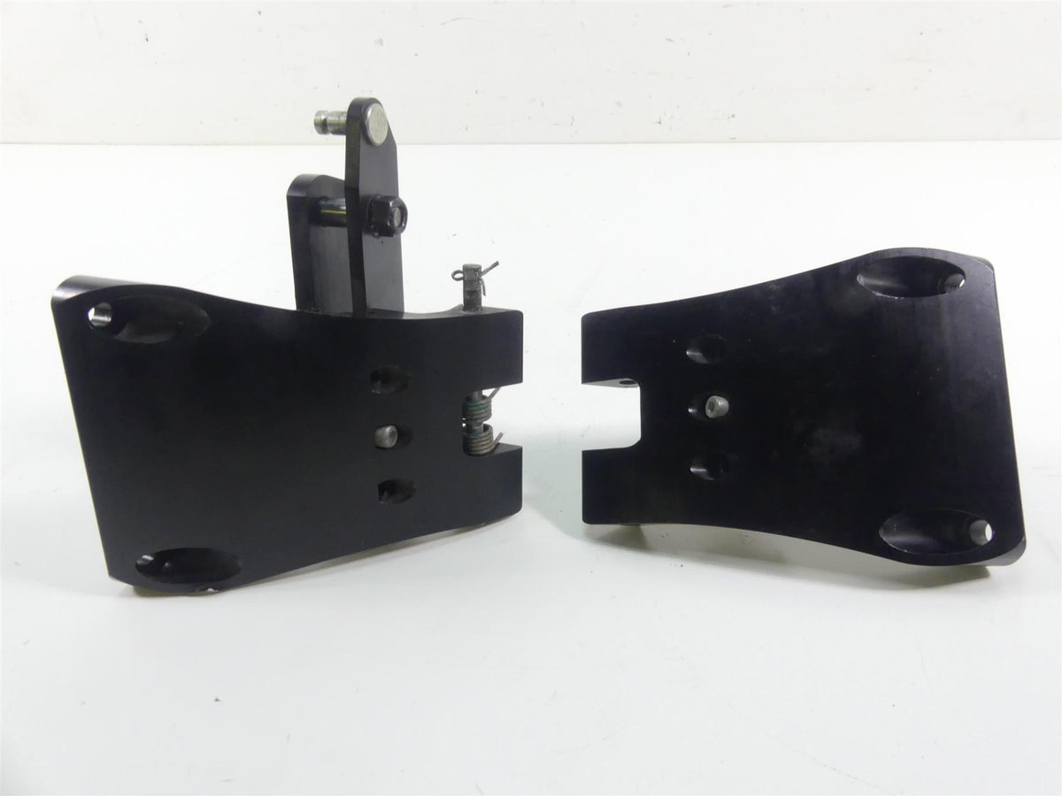 2015 Victory Cross Country Tour Left Right Floorboard Mount Bracket Set 5136965 {{ shop.shopifyCountryName }} - Mototech271