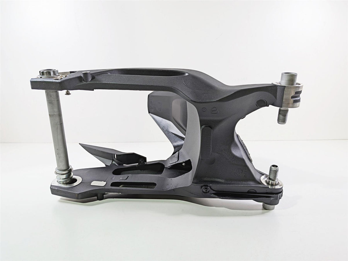 2019 Ducati 959 Panigale Straight Rear Swingarm & Axle Set 37011364BA {{ shop.shopifyCountryName }} - Mototech271