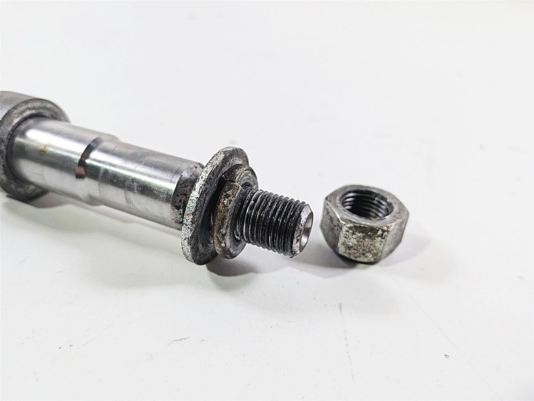 2006 Harley Sportster XL1200 C Straight Front Axle Wheel Spindle 43895-00 {{ shop.shopifyCountryName }} - Mototech271