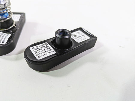 2017 Harley Touring FLHTKSE CVO E-Glide Tire Pressure Sensor Set -Read 32700052A {{ shop.shopifyCountryName }} - Mototech271