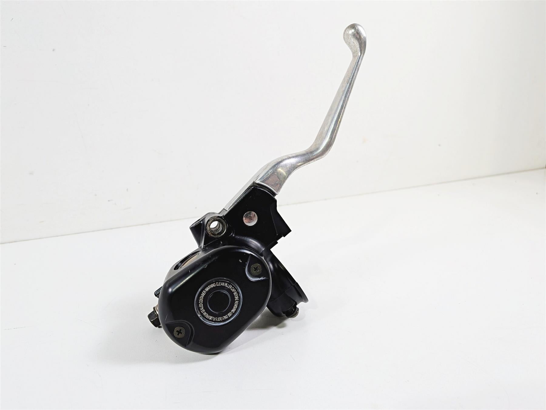 2006 Harley Sportster XL883 Low Front Brake Master Cylinder 45146-04 {{ shop.shopifyCountryName }} - Mototech271