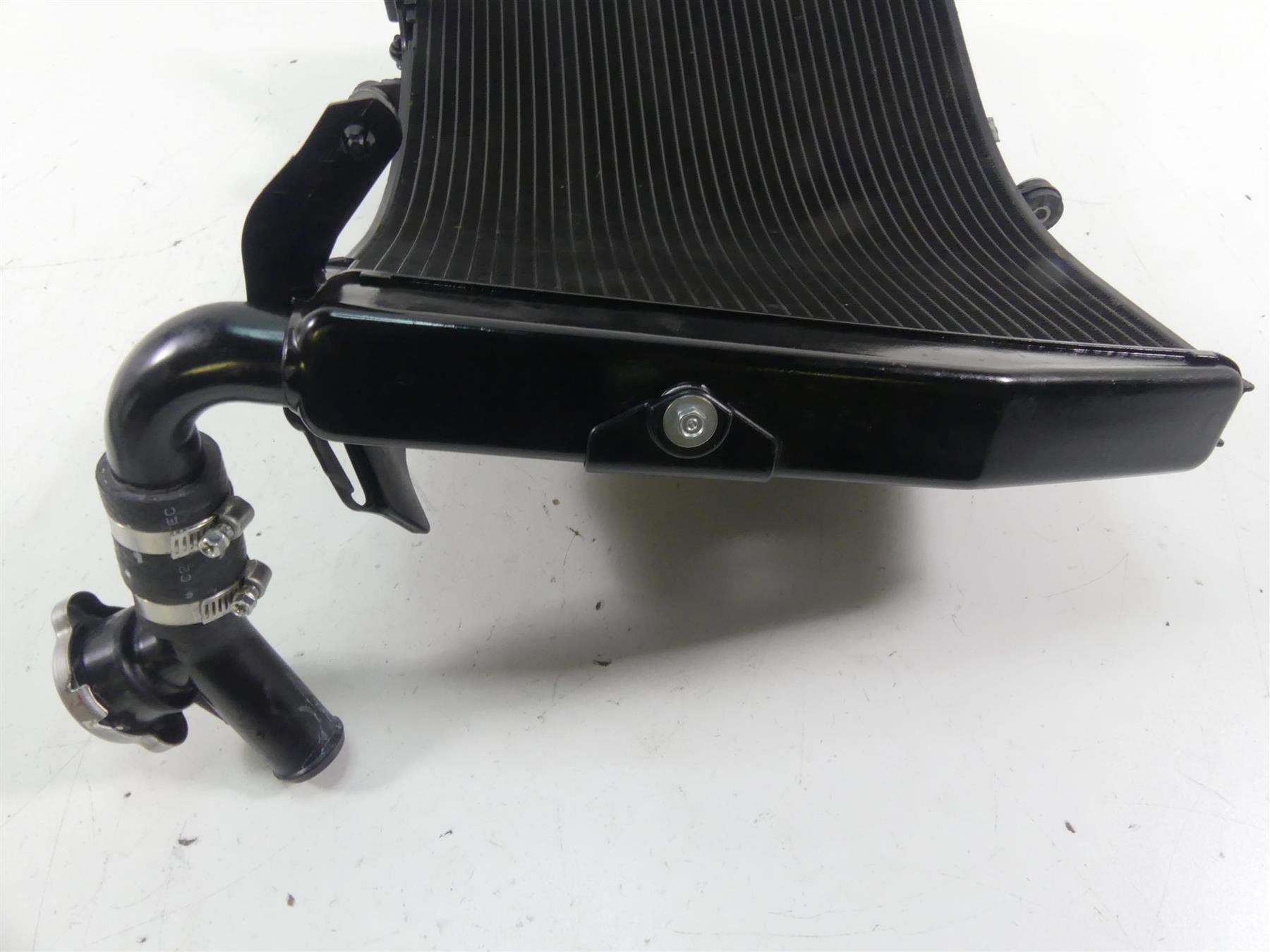 2021 Honda CBR600RR Radiator Fan Reservoir Hoses Guard Set - Read 19010-MFJ-D01 {{ shop.shopifyCountryName }} - Mototech271