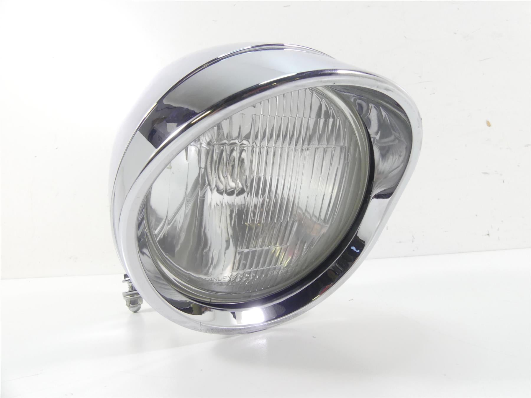 2016 Honda VT1300 CRG Stateline Headlight Head Light Lamp + Bucket 33100-MFR-305 {{ shop.shopifyCountryName }} - Mototech271