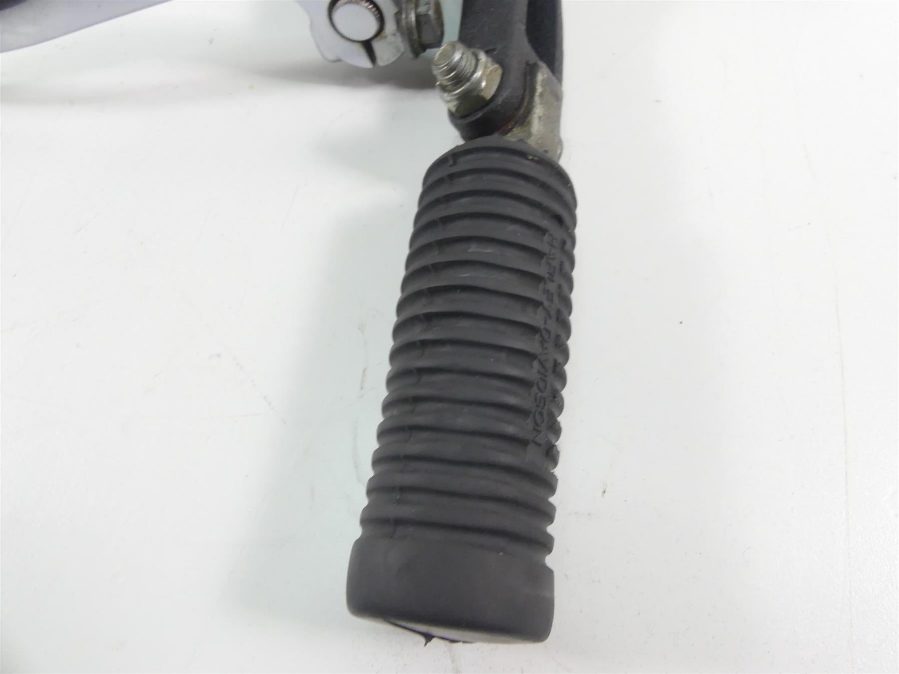 2014 Harley FXDF Dyna Fat Bob Front Left Fw Foot Peg & Shifter Set 33693-03 {{ shop.shopifyCountryName }} - Mototech271
