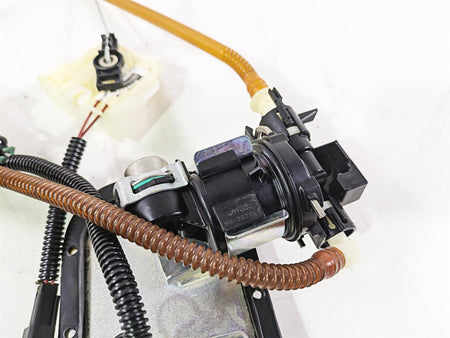 2008 Harley FLSTSB Cross Bones Fuel Gas Petrol Pump -Tested 75252-08 75284-08A {{ shop.shopifyCountryName }} - Mototech271