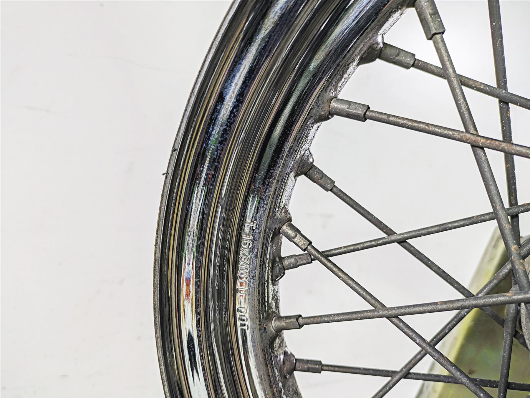 2002 Harley FLSTC Softail Heritage 16x3 Spoke Rear Wheel Rim 40975-05A {{ shop.shopifyCountryName }} - Mototech271