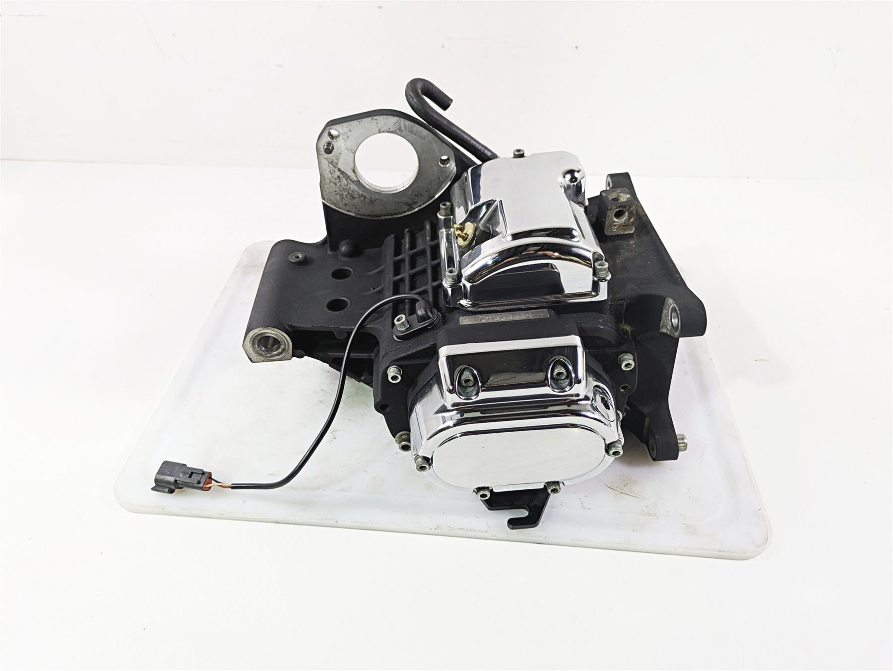 2004 Harley Softail FXSTDI Deuce Transmission Gear Box 5 Speed 33052-04 {{ shop.shopifyCountryName }} - Mototech271