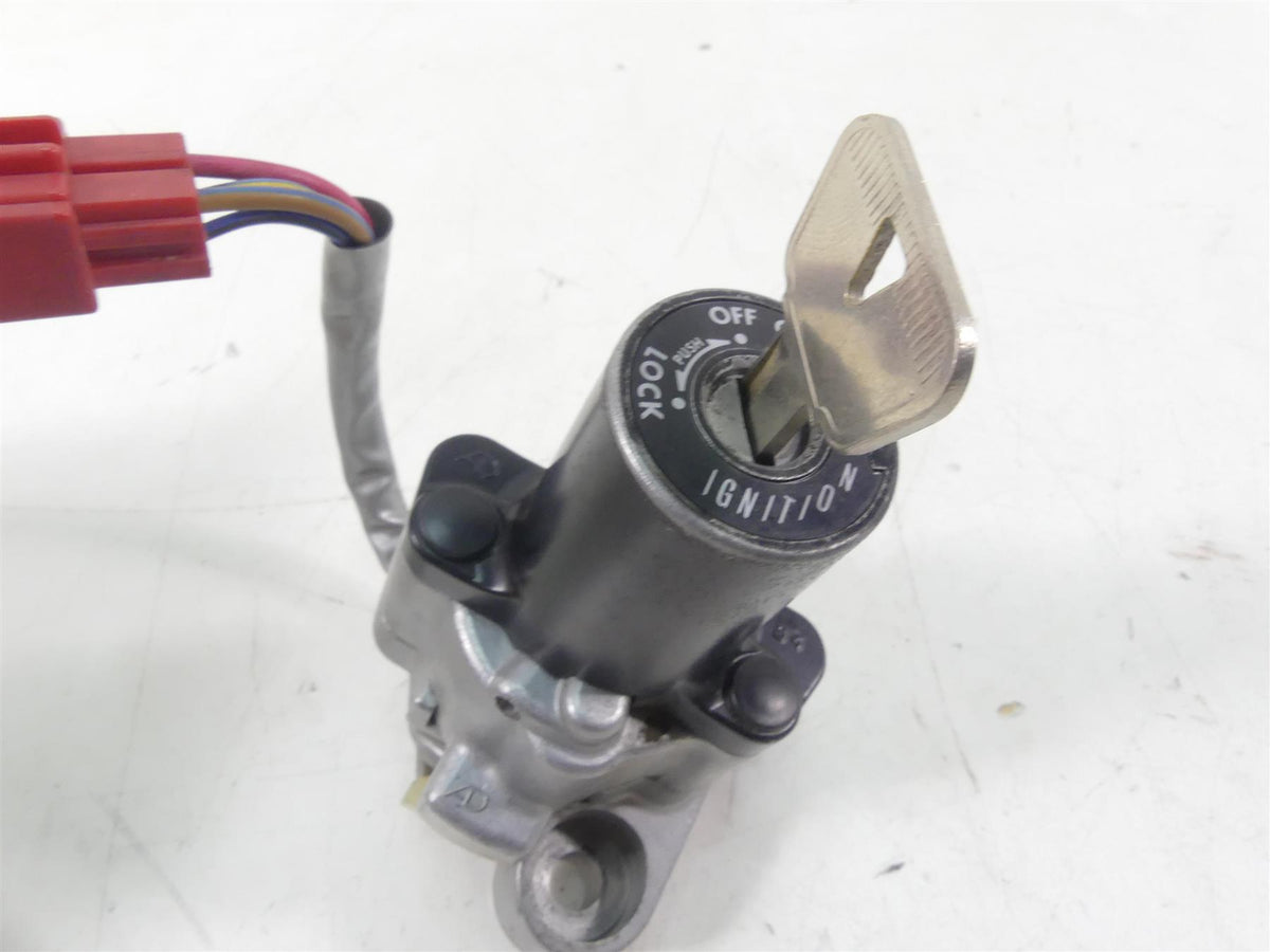2002 Yamaha XVS1100 V-Star Ignition Switch Key Tank Cap Lock Set 4TR-82501-01-00 {{ shop.shopifyCountryName }} - Mototech271