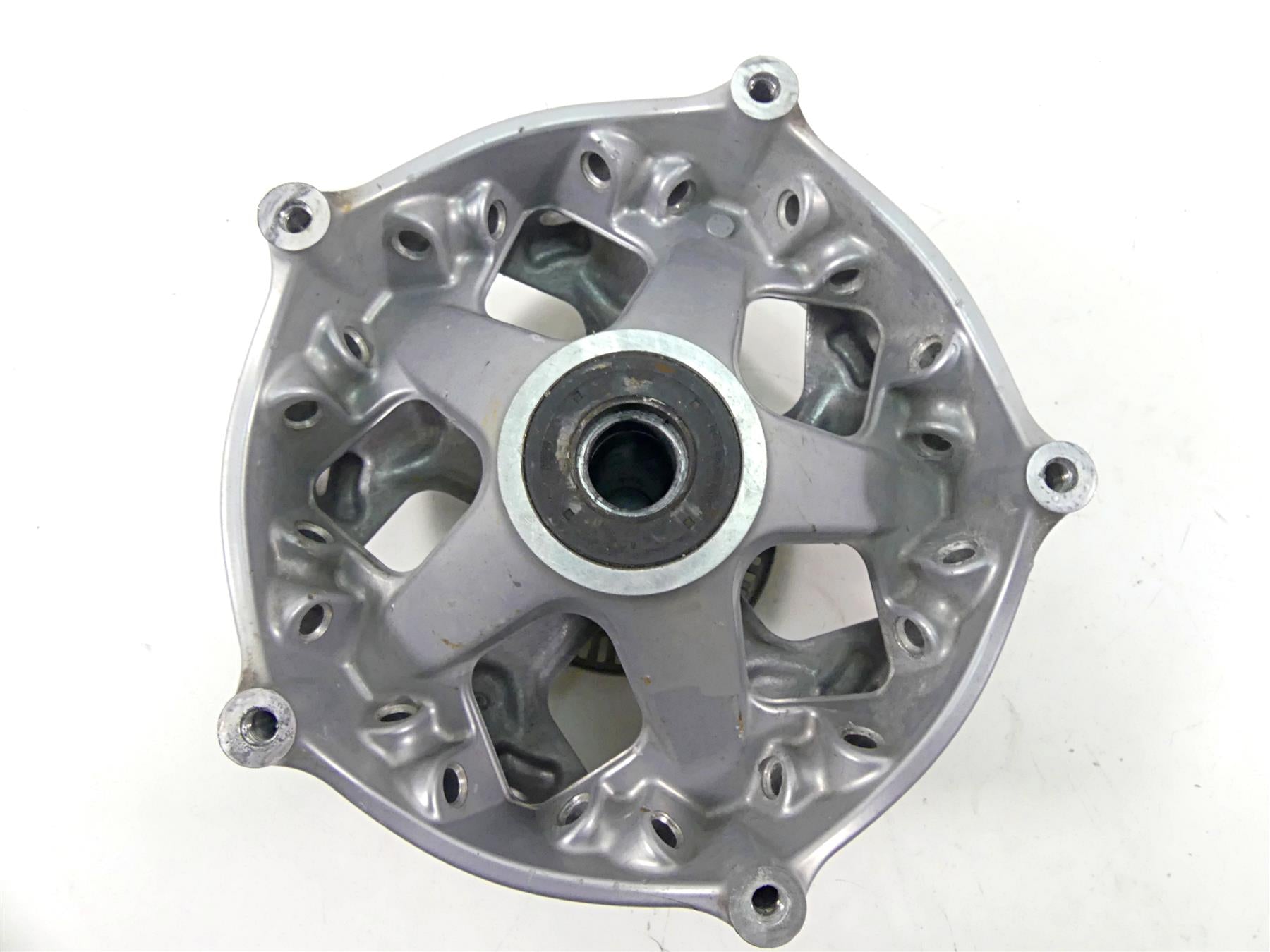 2014 BMW R1200GS K50 19x3 Spoke Front Wheel Hub Silver 36318526657 {{ shop.shopifyCountryName }} - Mototech271