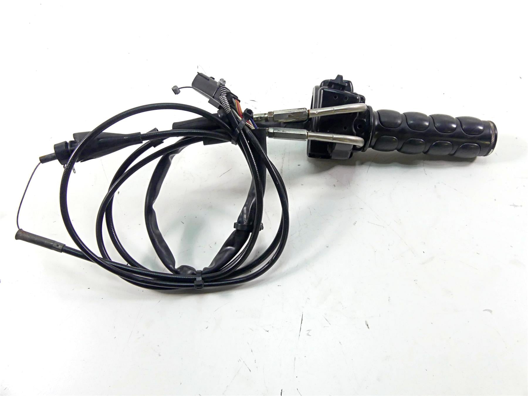2007 Harley Touring FLHRC Road King Right Hand Throttle Control Switch 71684-06A {{ shop.shopifyCountryName }} - Mototech271