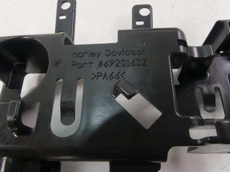2021 Harley Softail FXBBS Street Bob Electrical Carrier Plastic Set 69201632 {{ shop.shopifyCountryName }} - Mototech271