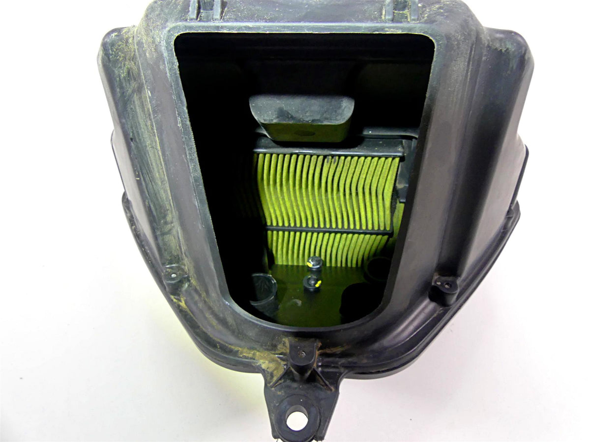 2022 Triumph Speed Triple 1200 RS Air Cleaner Breather Filter Box T2205677 {{ shop.shopifyCountryName }} - Mototech271
