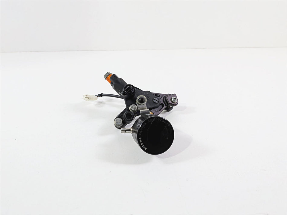 2016 Aprilia RSV 1100 Tuono V4 Factory Brembo Front Brake Master Cylinder B044605 {{ shop.shopifyCountryName }} - Mototech271