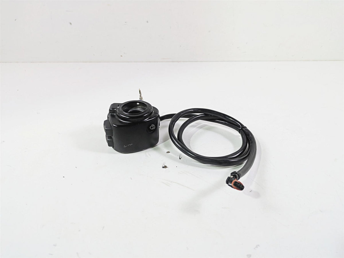 2016 Harley FXDF Dyna Fat Bob Left Blinker Control Switch - Read 71500372A {{ shop.shopifyCountryName }} - Mototech271