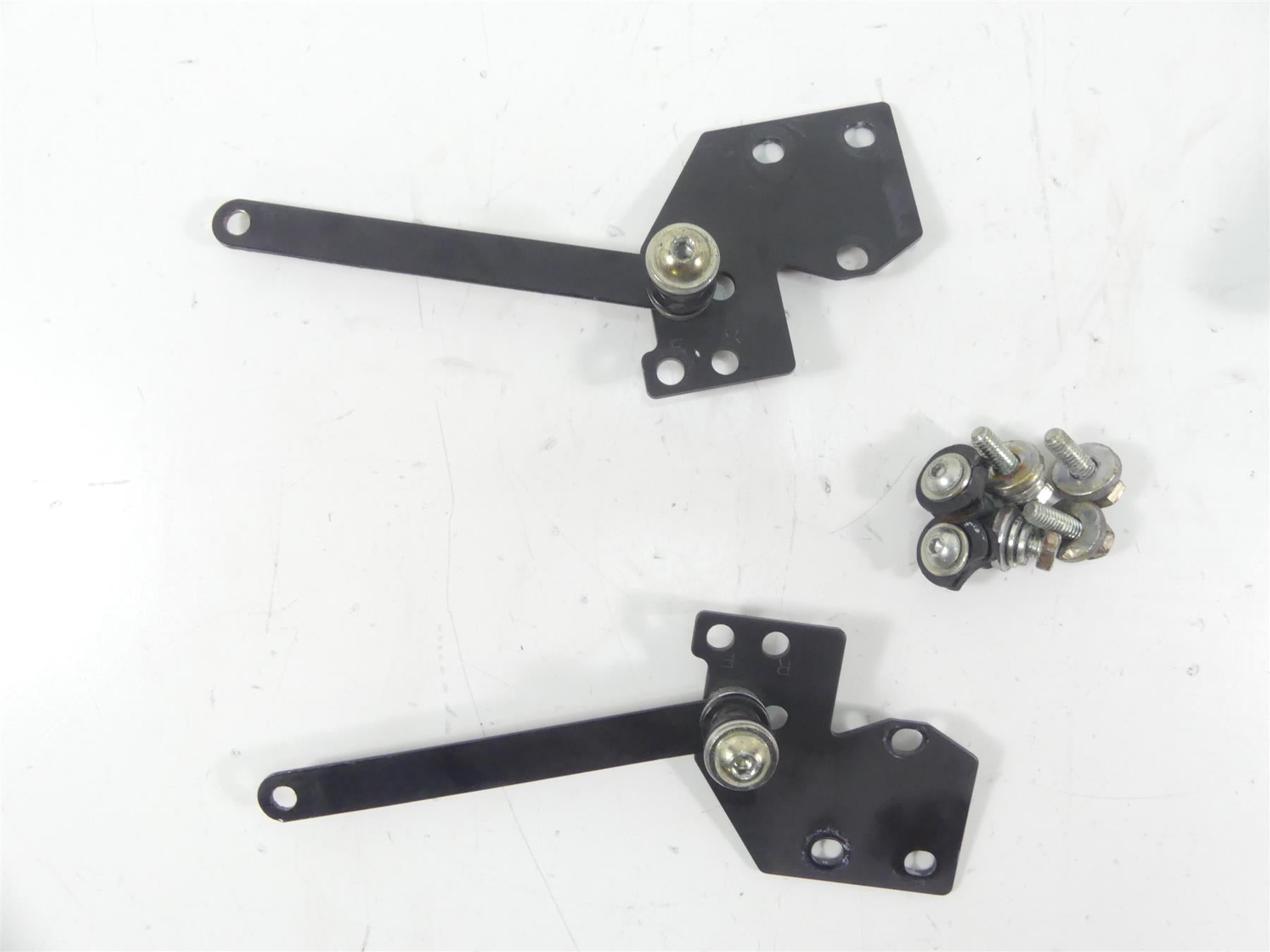 2007 Harley Touring FLHR SE CVO Road King Passenger Backrest Mount 52408-07A {{ shop.shopifyCountryName }} - Mototech271