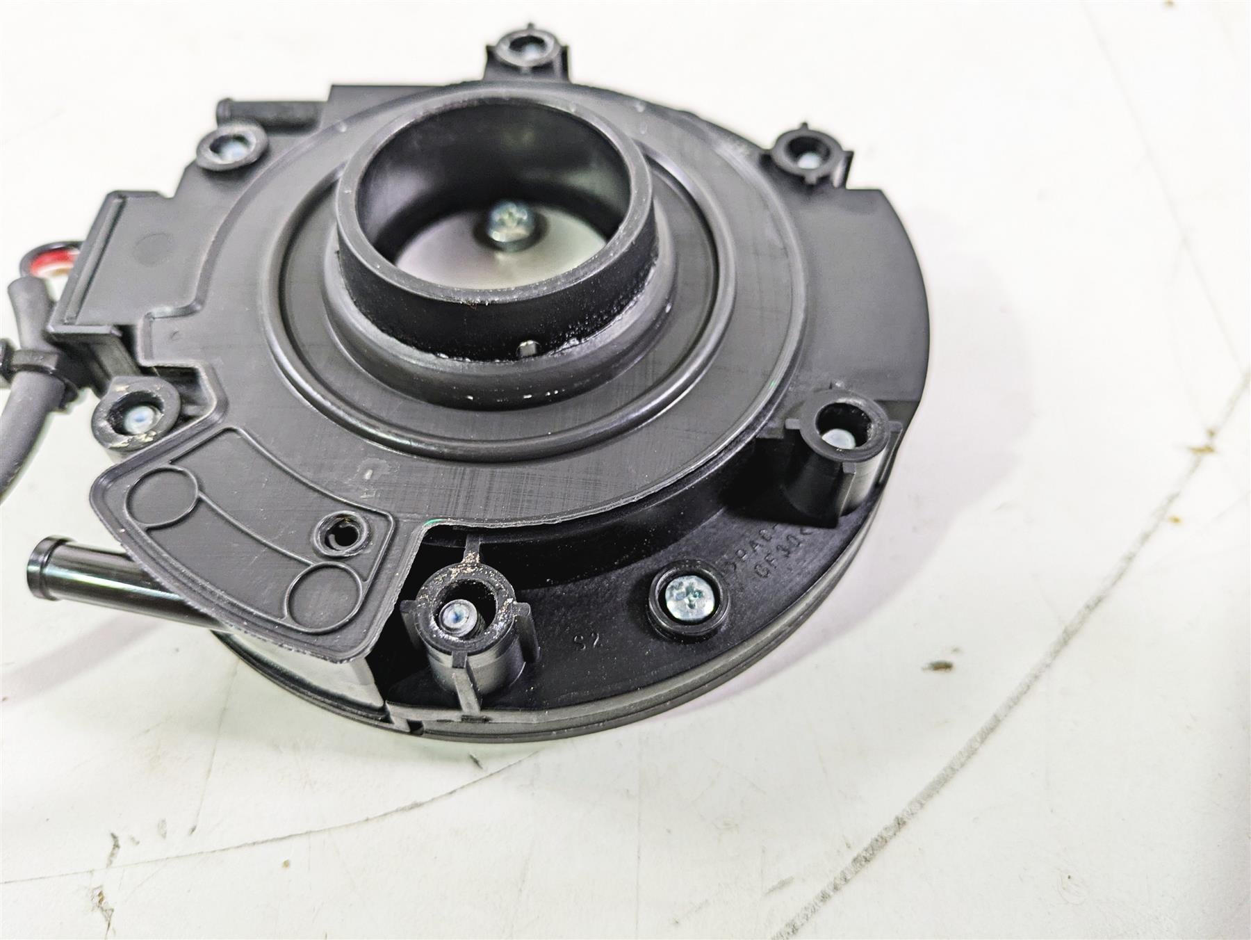 2022 KTM 1290 Super Adventure S Keyless Fuel Gas Tank Lid 61907008000 {{ shop.shopifyCountryName }} - Mototech271
