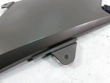 2009 BMW R1200 GS K25 Left Between Leg Side Cover Fairing 46637693433 {{ shop.shopifyCountryName }} - Mototech271