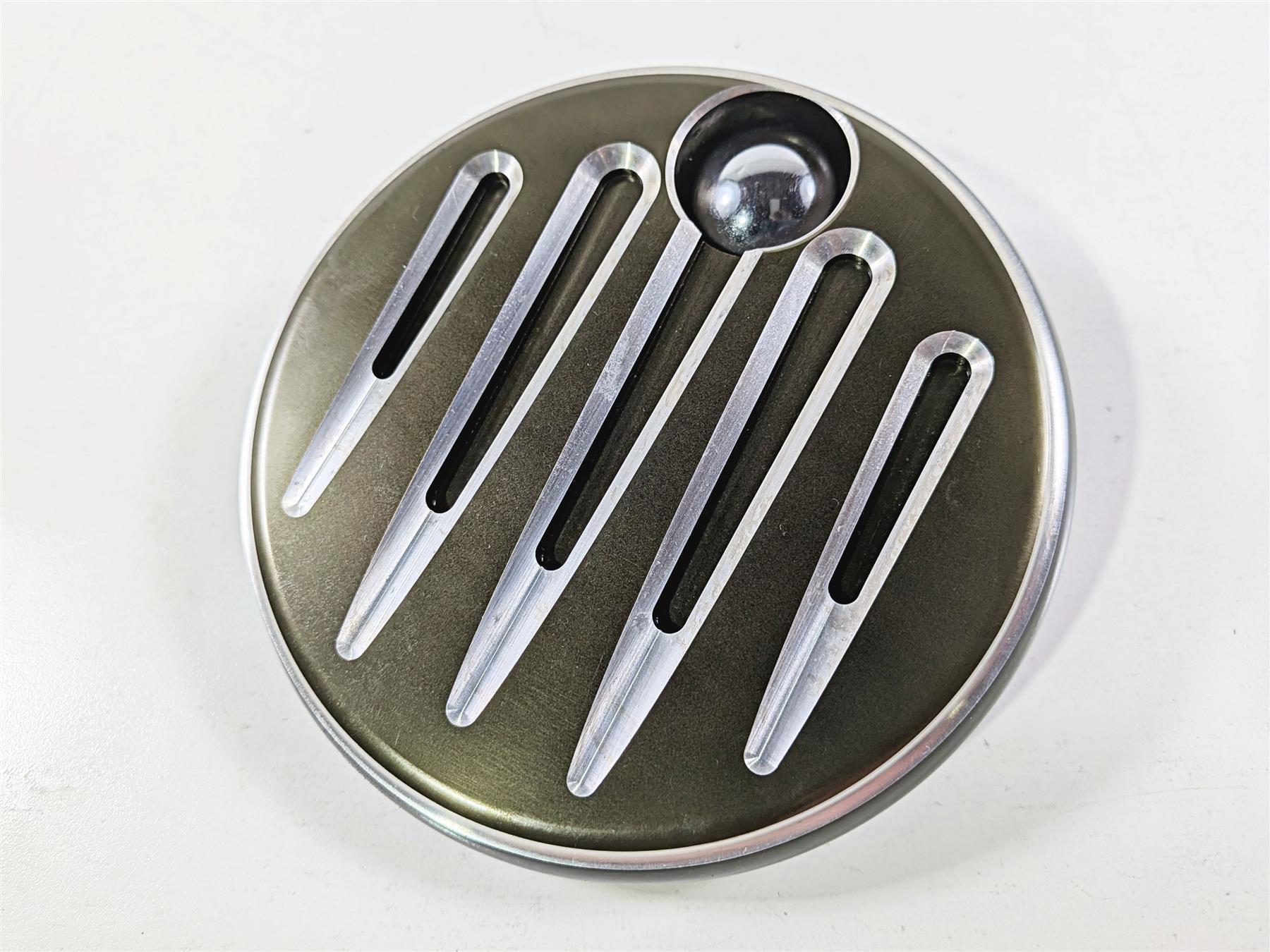 2014 Harley Touring FLHTK Electra Glide Aftermarket Fuel Tank Cap Lid-Mototech271