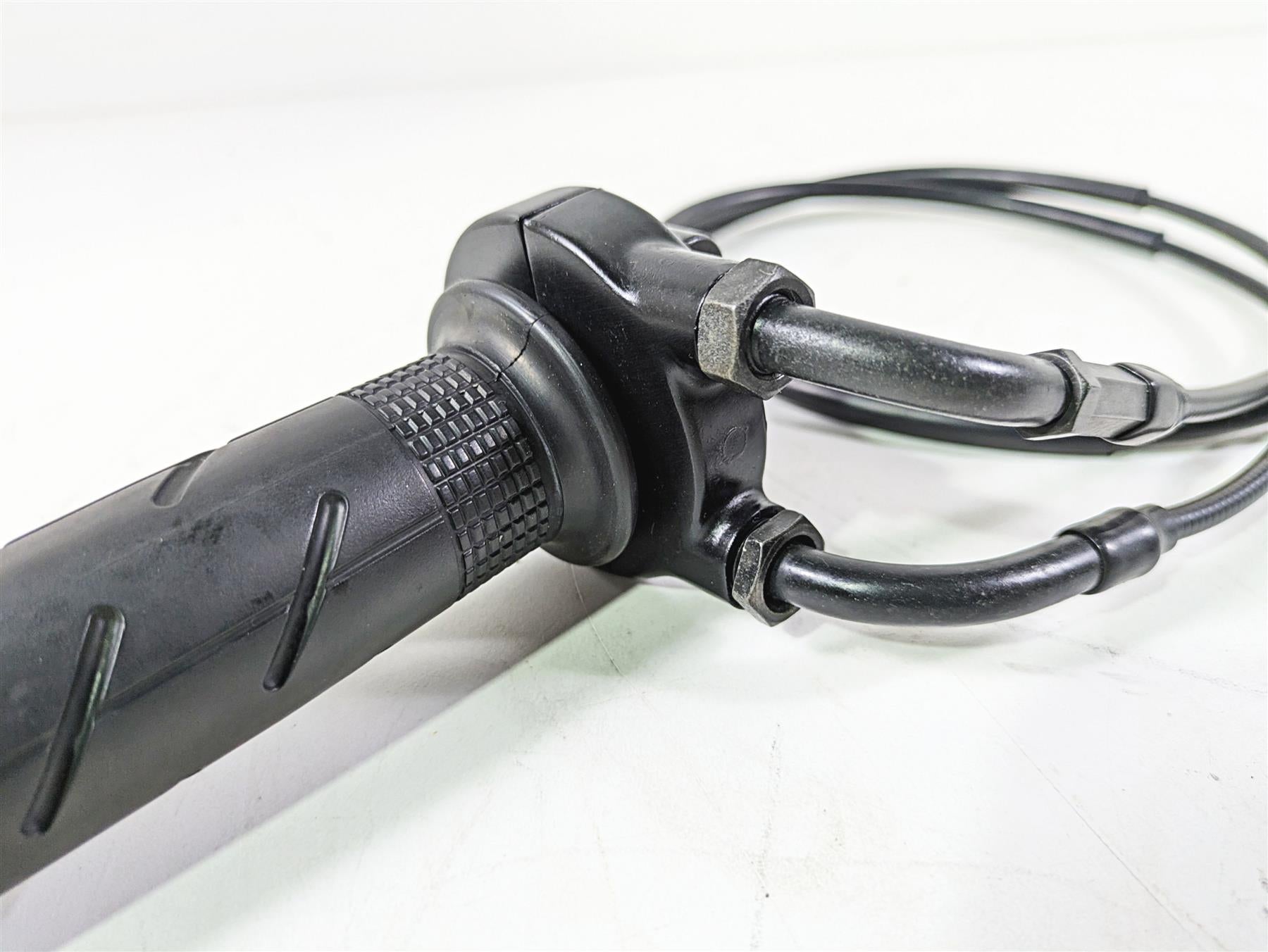 2008 Honda CBR1000RR SC59 Right Hand Throttle Grip & Cables Set 53140-MCF-305 {{ shop.shopifyCountryName }} - Mototech271