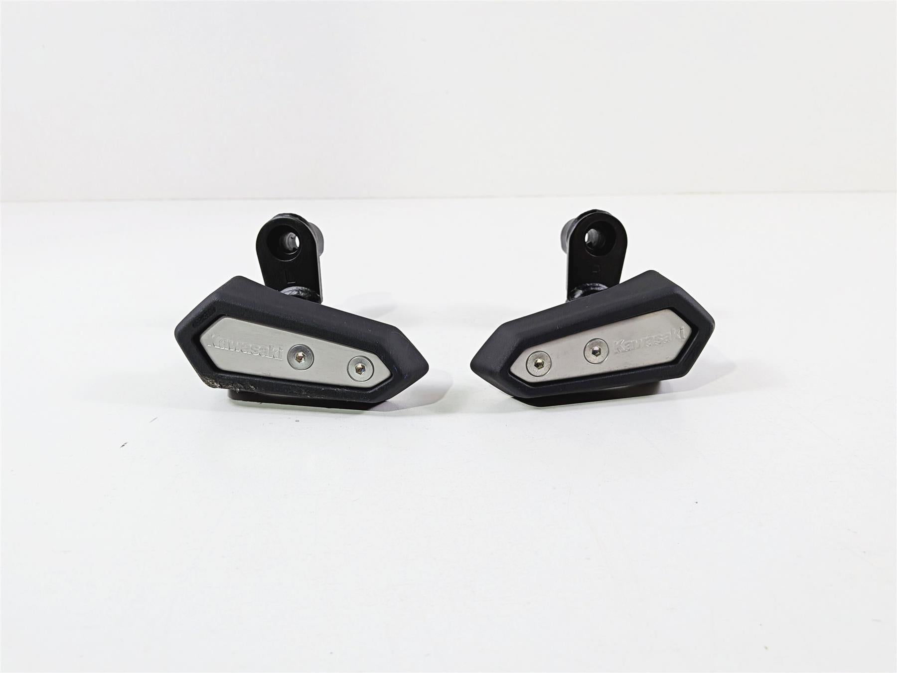 2024 Kawasaki EX500 Ninja 40th An. Left Right Frame Slider Set 99994-2006 {{ shop.shopifyCountryName }} - Mototech271