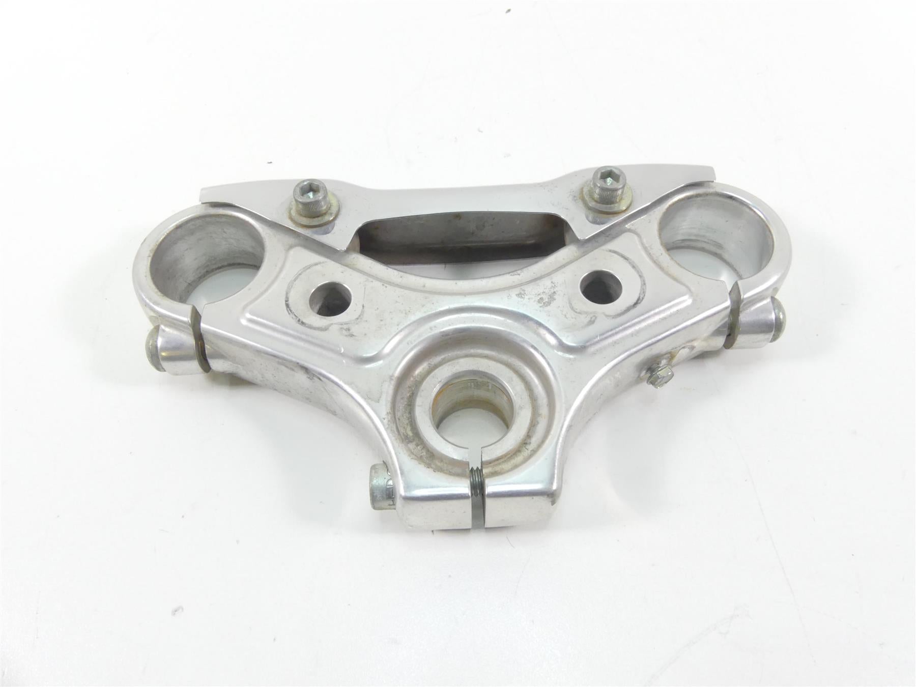 2006 Harley Sportster XL1200 Custom Upper Triple Tree Steering Clamp 45966-04 {{ shop.shopifyCountryName }} - Mototech271