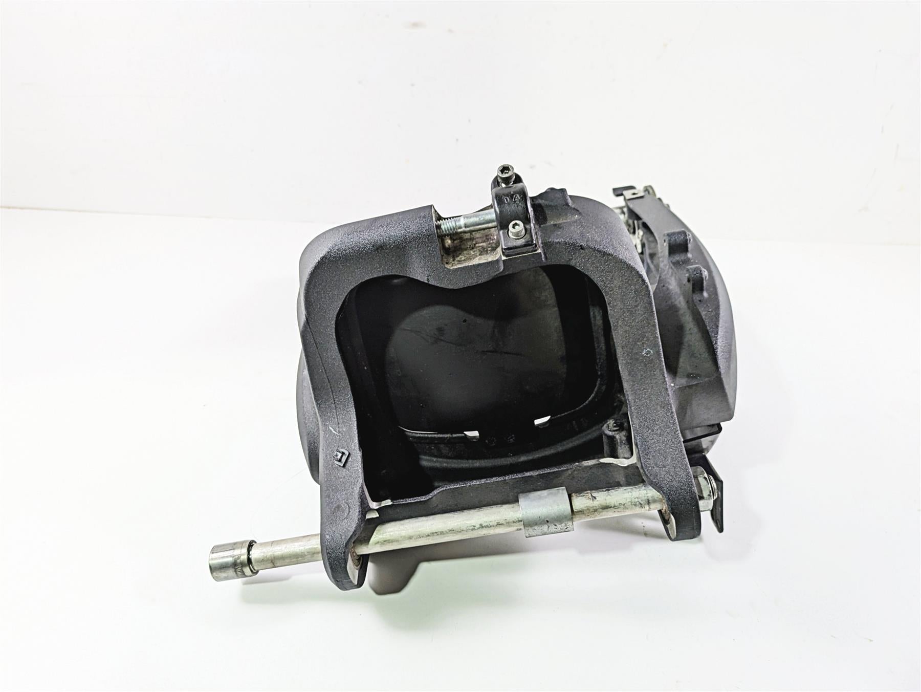 2019 Harley Softail FXDR 114 Rear Swing Arm Swingarm & Axle Set 47400114 {{ shop.shopifyCountryName }} - Mototech271