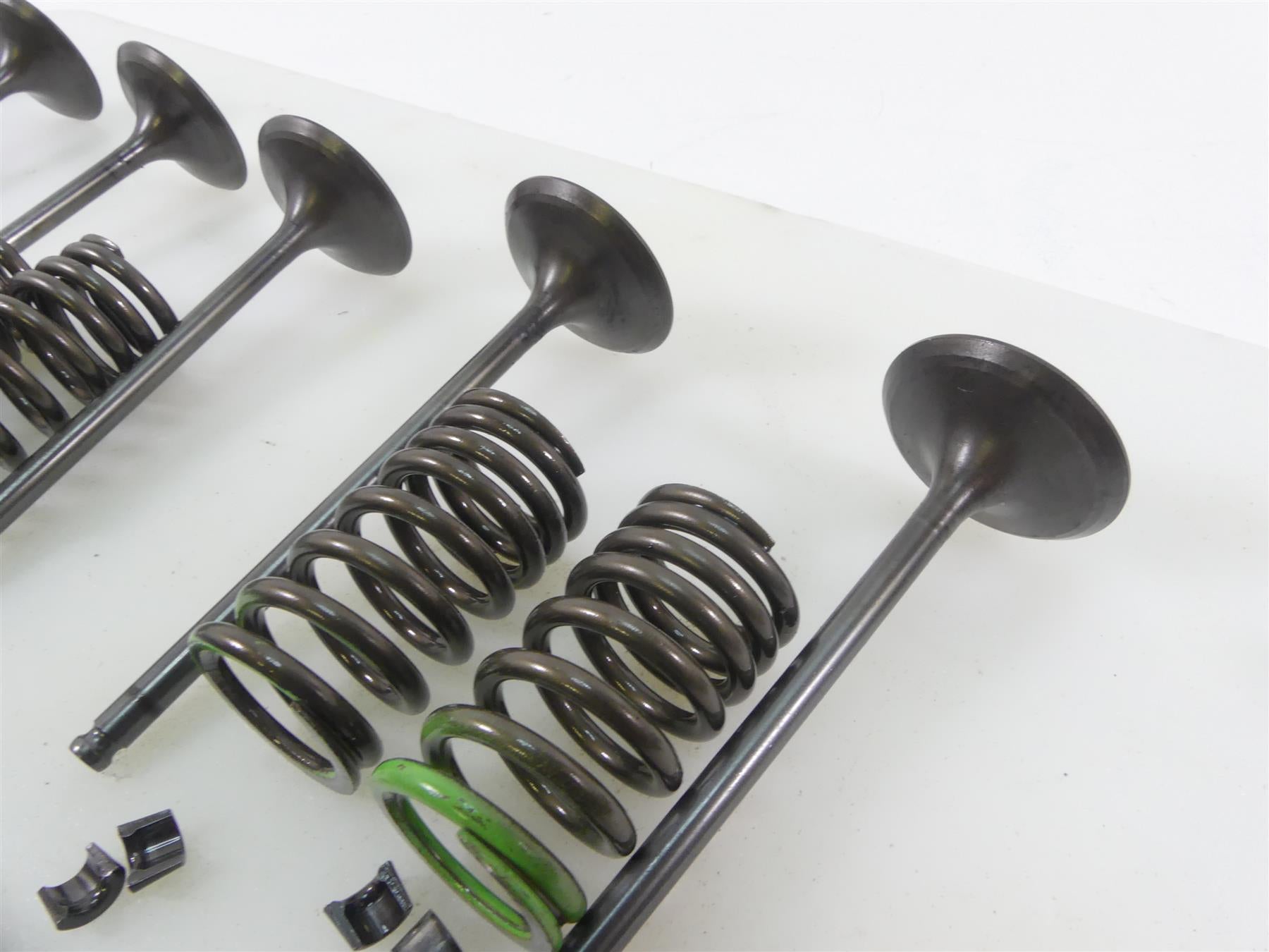 2020 Suzuki GSX1300 R Hayabusa Inlet Outlet Valve & Spring Set 12911-15H01 {{ shop.shopifyCountryName }} - Mototech271