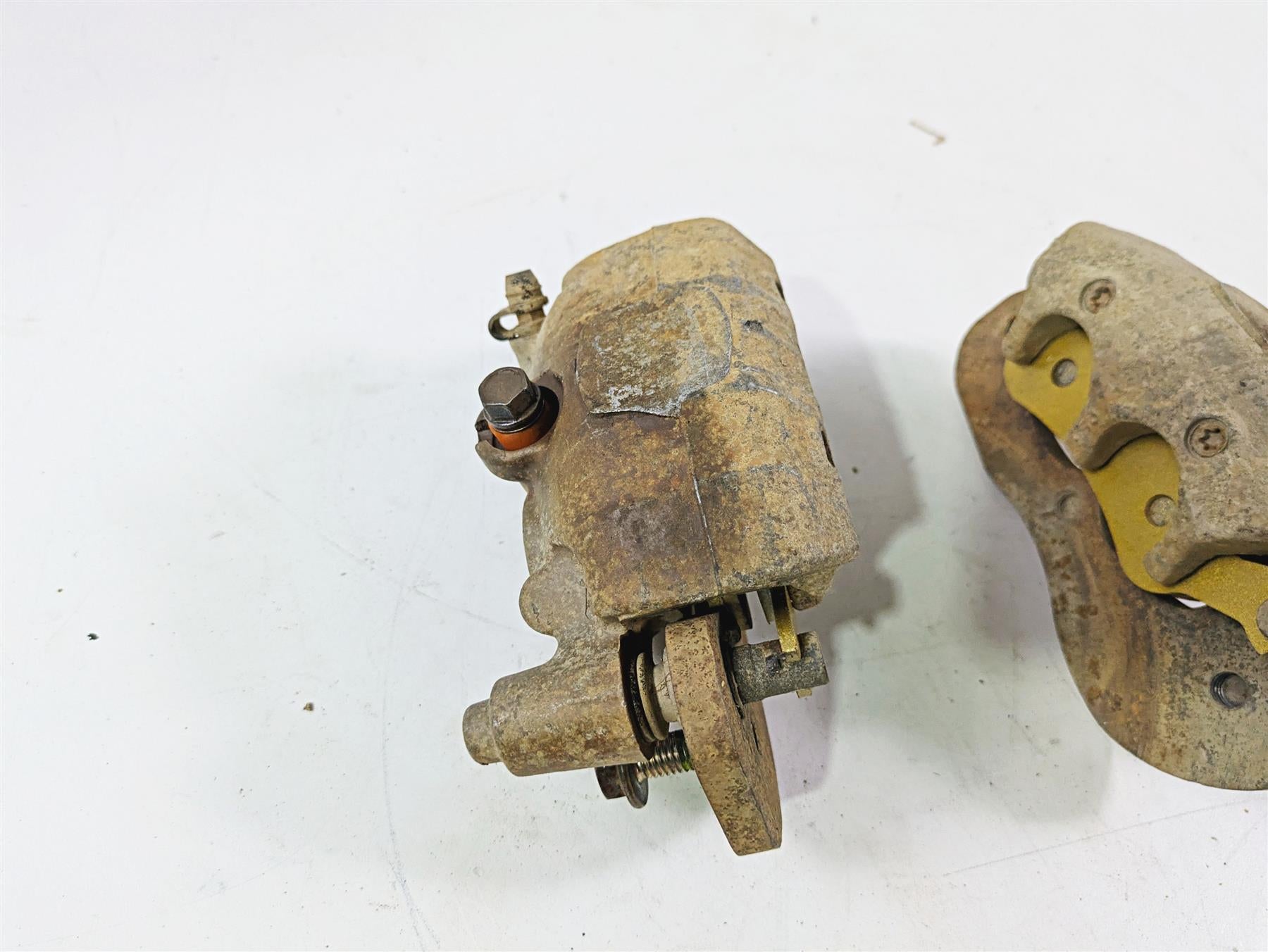 2020 Can Am Maverick X3 Turbo R STD Front Brake Caliper Set 705601462 705601463 {{ shop.shopifyCountryName }} - Mototech271