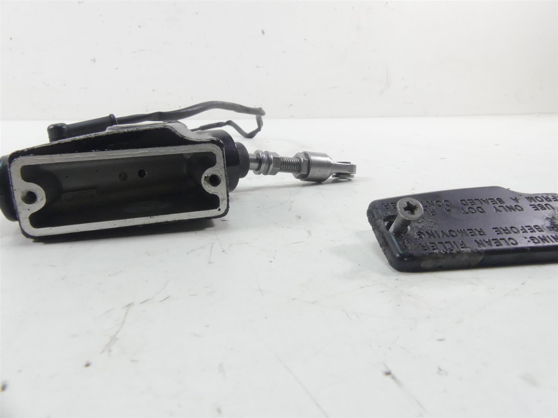 2016 Indian Scout Sixty Rear Brake Master Cylinder 1911996 1913925 {{ shop.shopifyCountryName }} - Mototech271