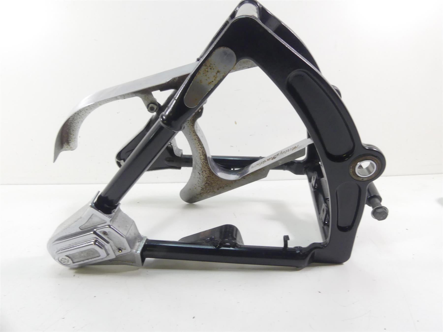 2002 Harley Softail FXSTDI Deuce Rear Swingarm Swing Arm & Covers 48746-07 {{ shop.shopifyCountryName }} - Mototech271