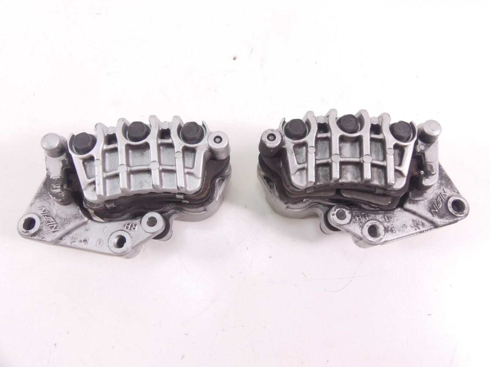 2010 Victory Vision Tour Front Nissin Brake Caliper Set 1910924 1910925 {{ shop.shopifyCountryName }} - Mototech271