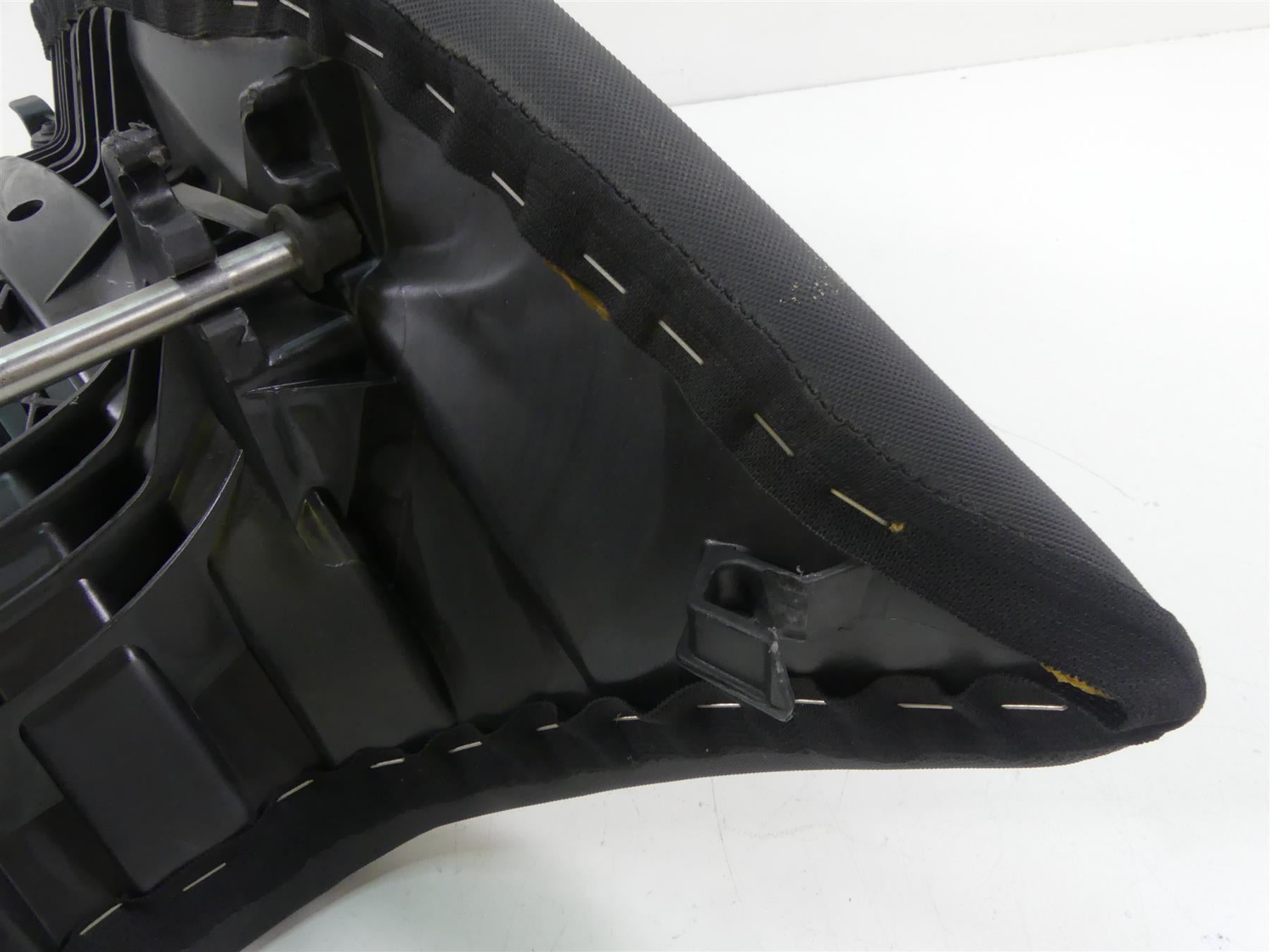 2009 BMW R1200GS K25 Front Driver Rider Saddle Seat - Nice! 52537667725 {{ shop.shopifyCountryName }} - Mototech271