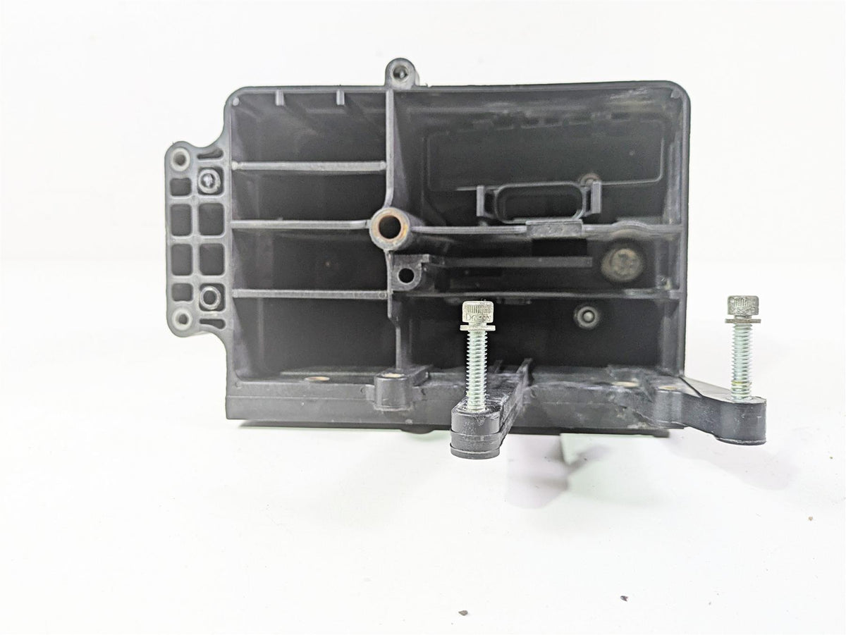 2010 Harley Dyna FXDB Street Bob Electrical Carrier & Wrinkled Cover 70367-04B {{ shop.shopifyCountryName }} - Mototech271