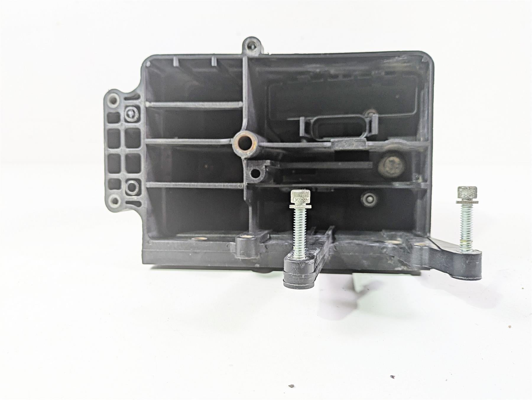2010 Harley Dyna FXDB Street Bob Electrical Carrier & Wrinkled Cover 70367-04B {{ shop.shopifyCountryName }} - Mototech271