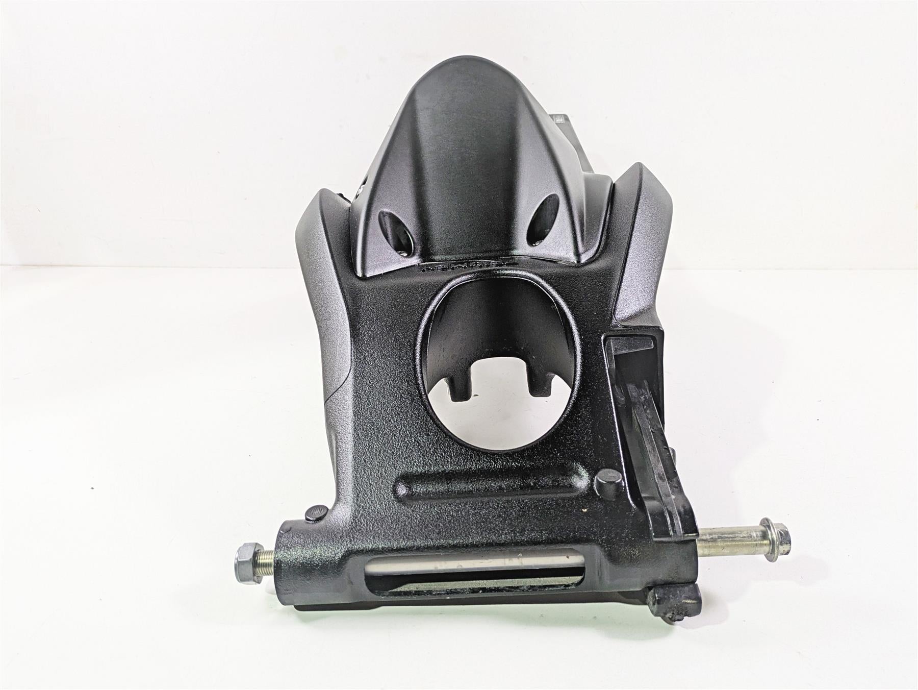 2024 Triumph Street Triple 765 R Rear Swingarm Swing Arm T2050274 {{ shop.shopifyCountryName }} - Mototech271