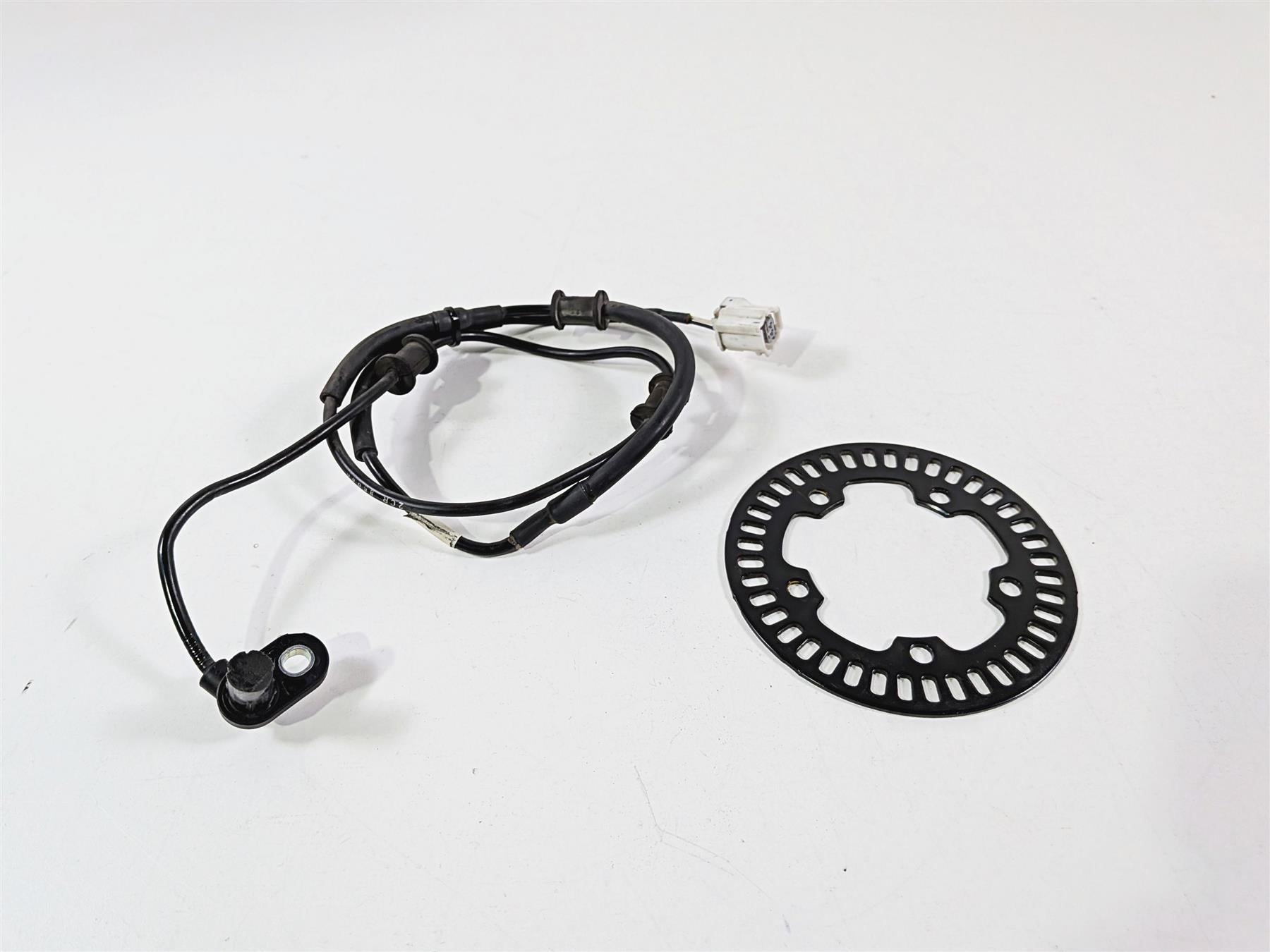 2024 Yamaha YZF R1 RN65 Rear Abs Brake Wheel Speed Sensor - Read 2CR-85980-01-00 {{ shop.shopifyCountryName }} - Mototech271